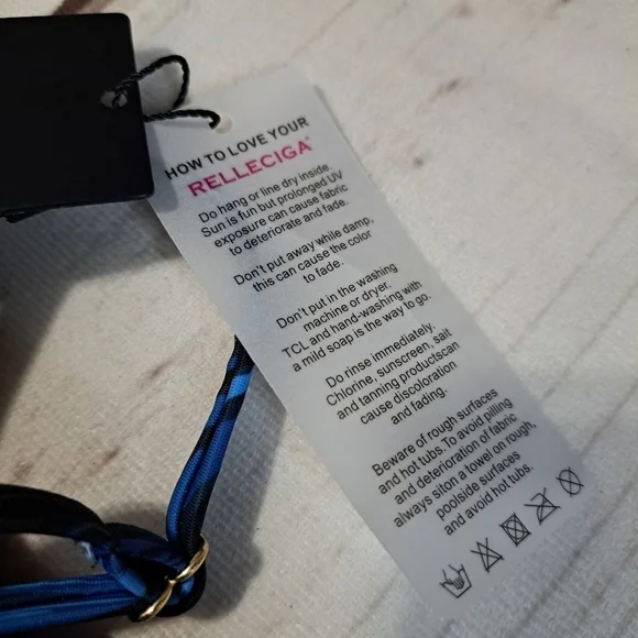 Relleciga Leaf Print One Piece Swimsuit Size Medium - Picture 3 of 8